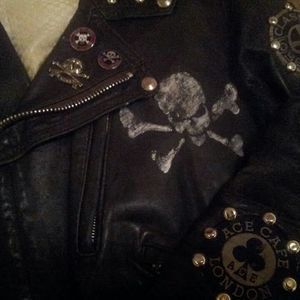 Meet your Posher, Antony